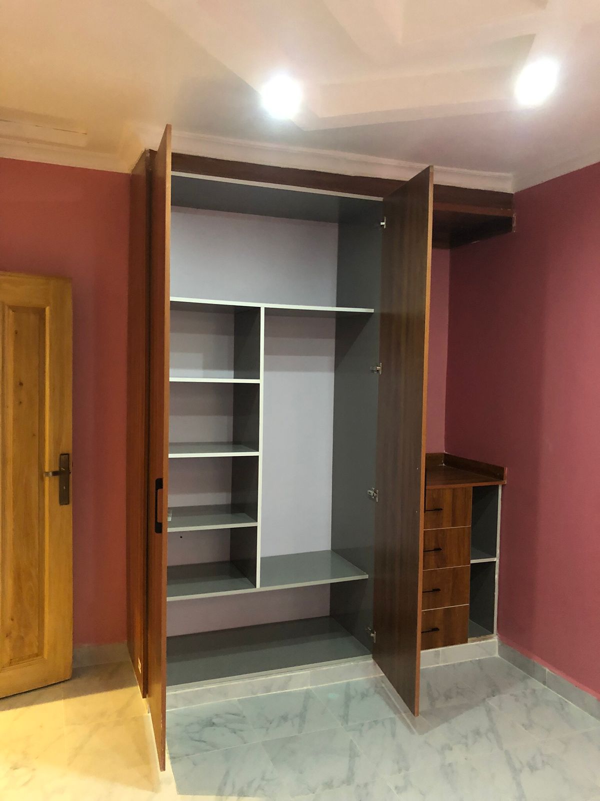 4 Bedroom classy Maisonette 